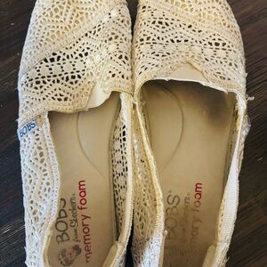 Skechers Cream Lace Flats